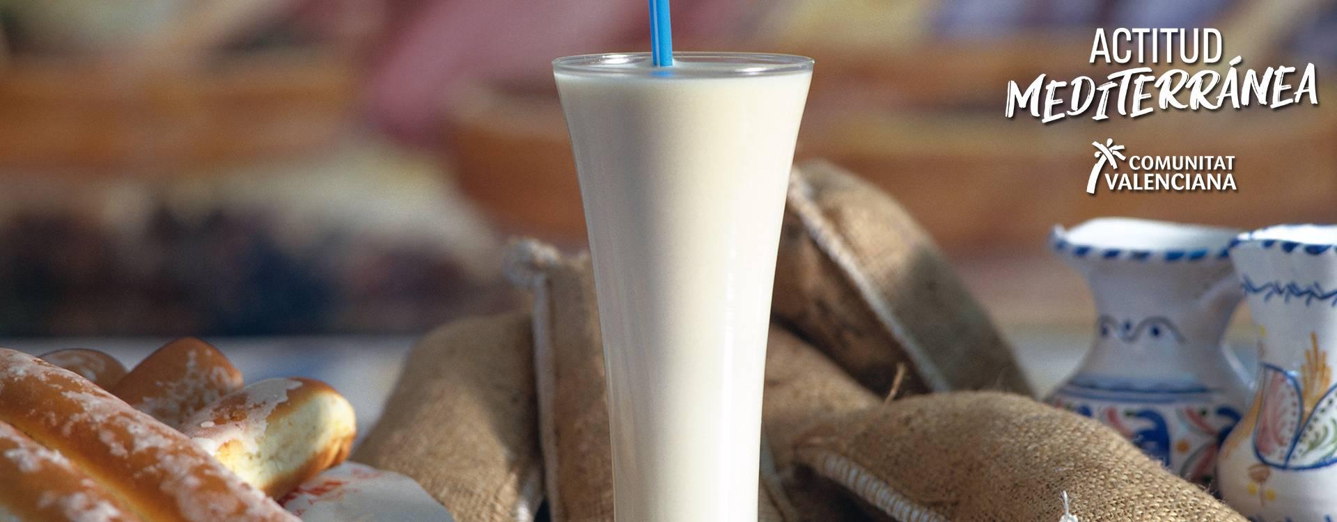 Image of  Tiger Nut Milk with fartons 	